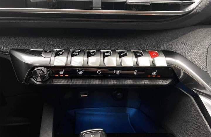 Peugeot 3008 GT Line 1.2 PureTech Automatique ACC