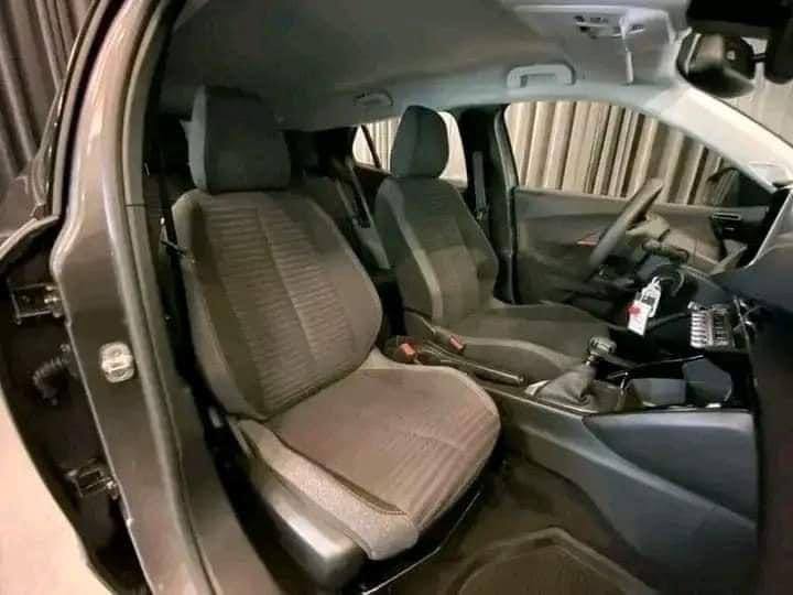 Peugeot 2008 1.2 PureTech