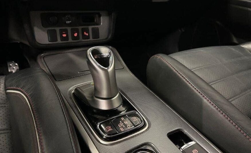 MITSUBISHI OUTLANDER 2.0 / AWD / PHEV / Hybride