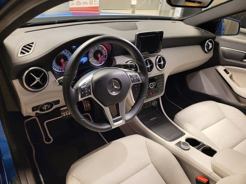 Mercedes-Benz Classe A 180 AMG 1.6 Essence Automatique