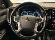 MITSUBISHI OUTLANDER 2.0 / AWD / PHEV / Hybride