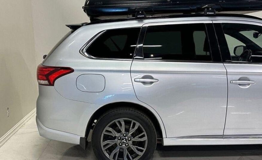 MITSUBISHI OUTLANDER 2.0 / AWD / PHEV / Hybride