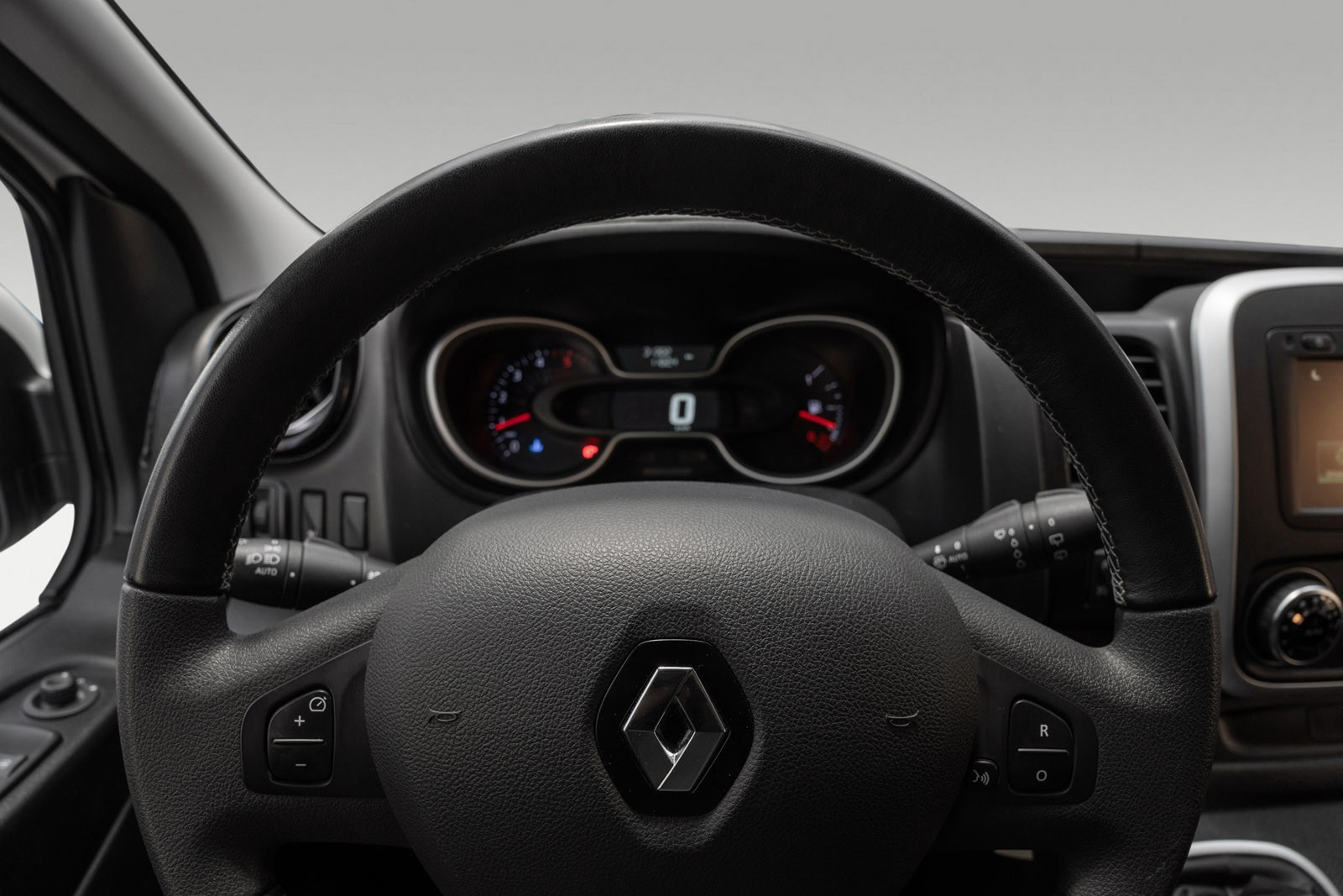 Renault Trafic 2,0dCi 145 L2H1