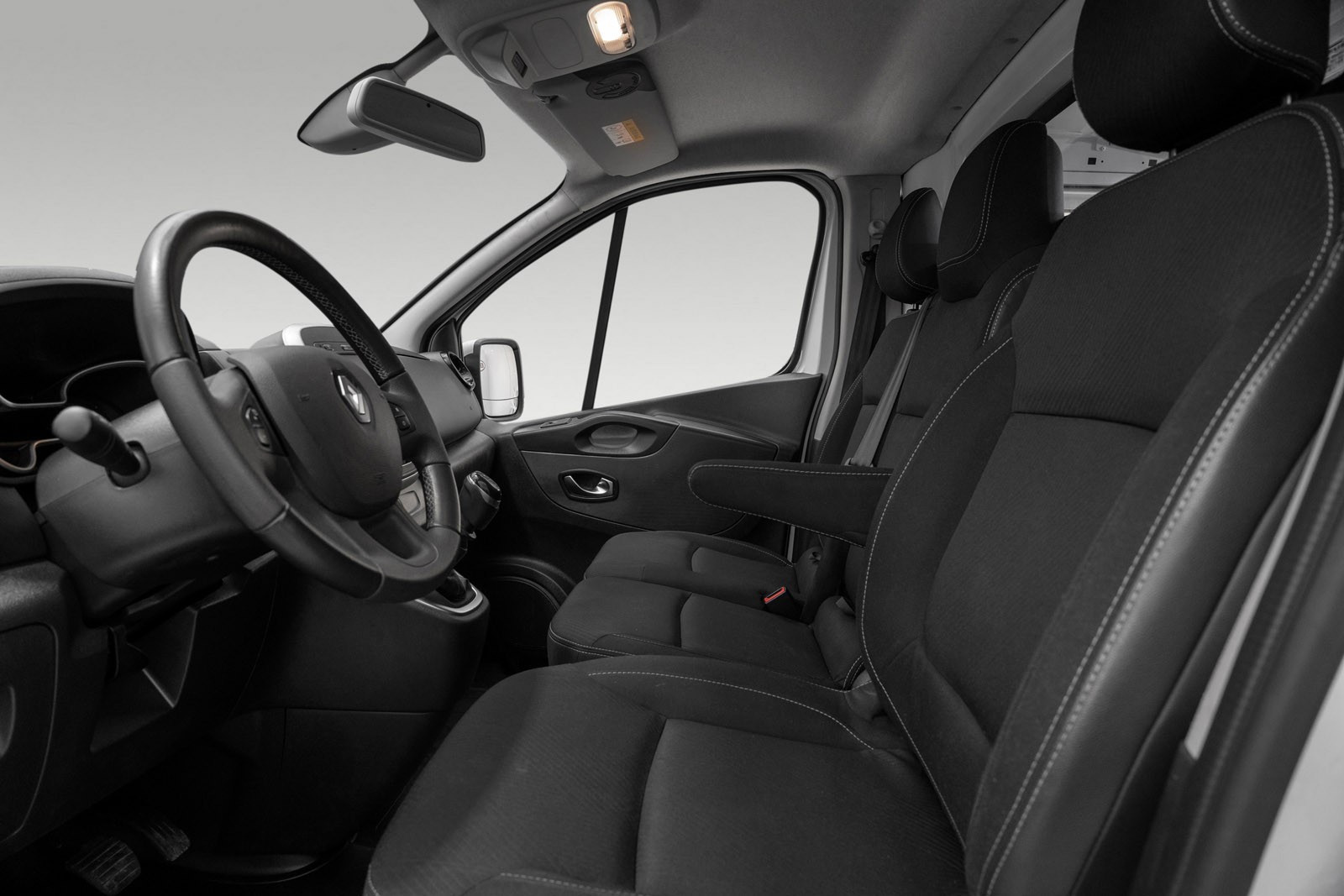 Renault Trafic 2,0dCi 145 L2H1