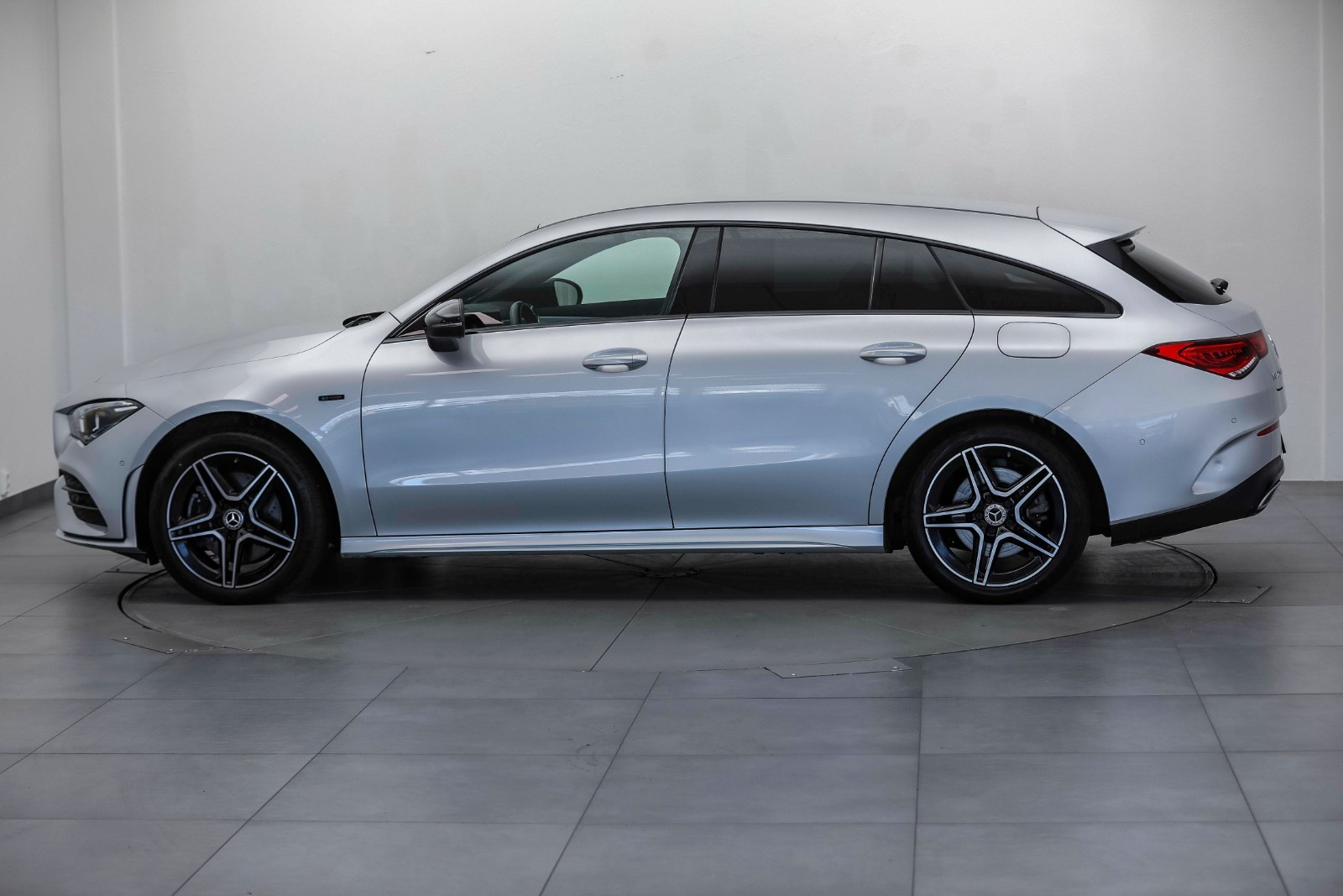 Mercedes-Benz CLA 250e