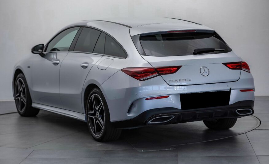 Mercedes-Benz CLA 250e