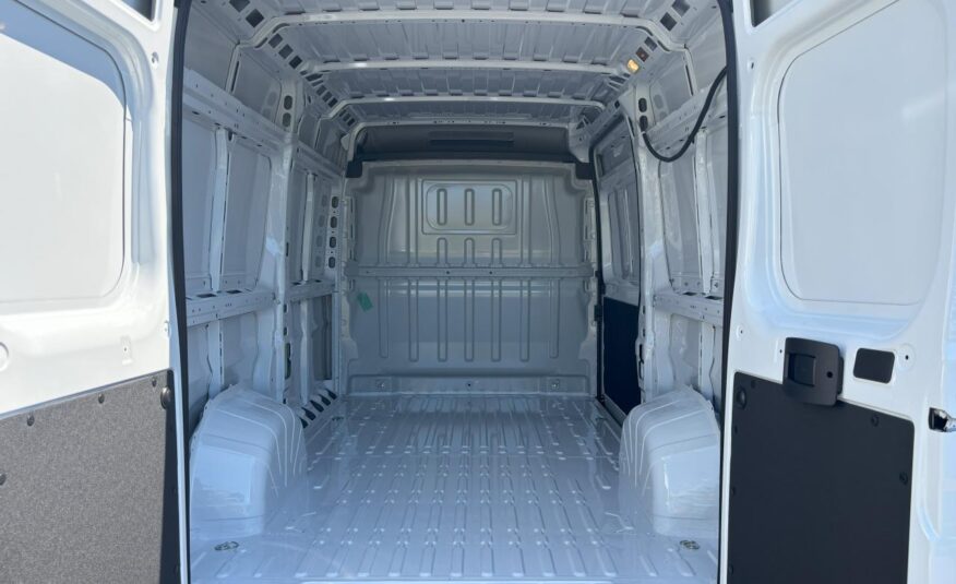 PEUGEOT BOXER L2H2 2.2 BlueHDI 140