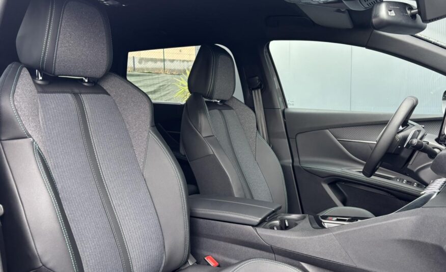 PEUGEOT 5008 1.5 BlueHDI 130 EAT8 Allure Pack