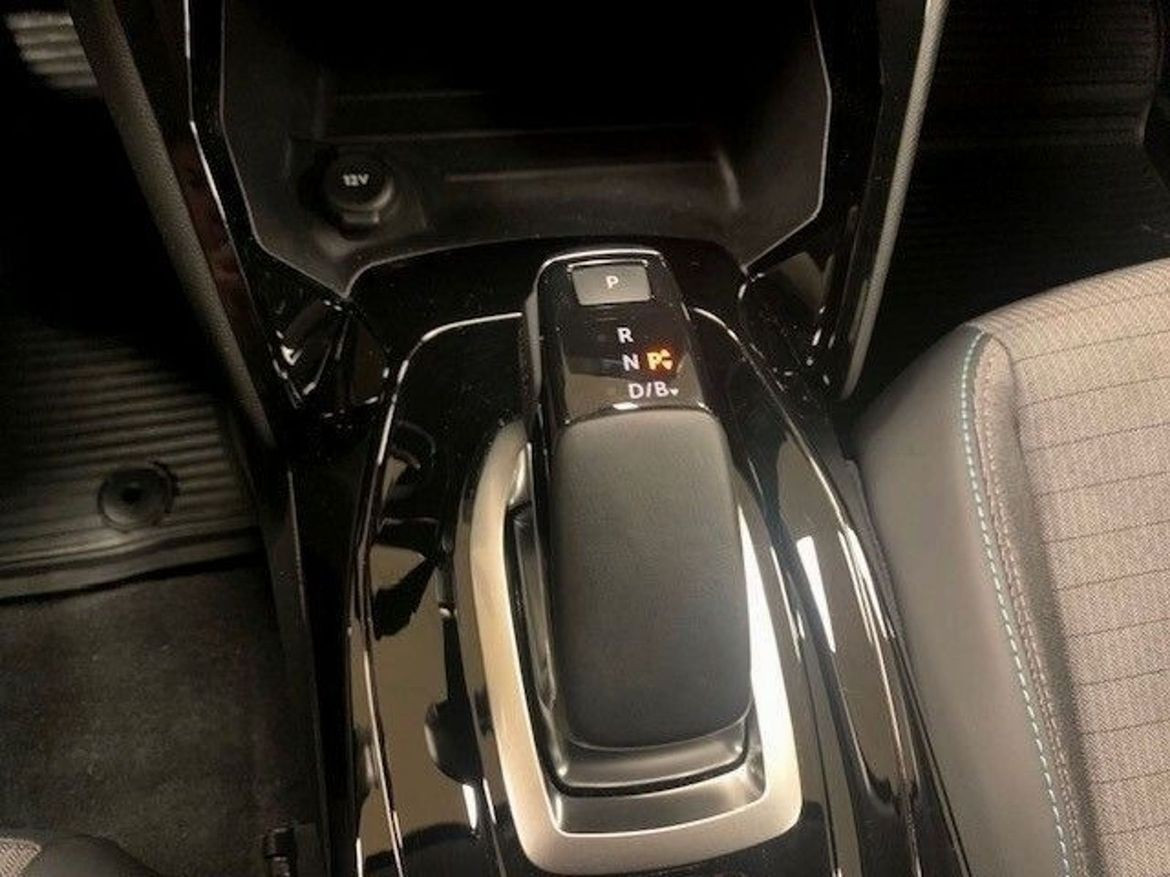 Peugeot 208 II e-208 136ch Allure Pack