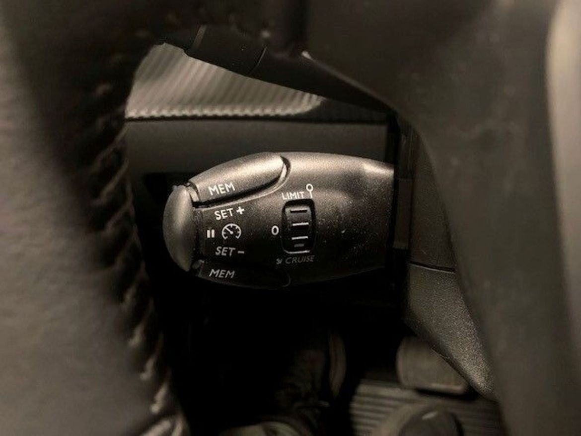 Peugeot 208 II e-208 136ch Allure Pack