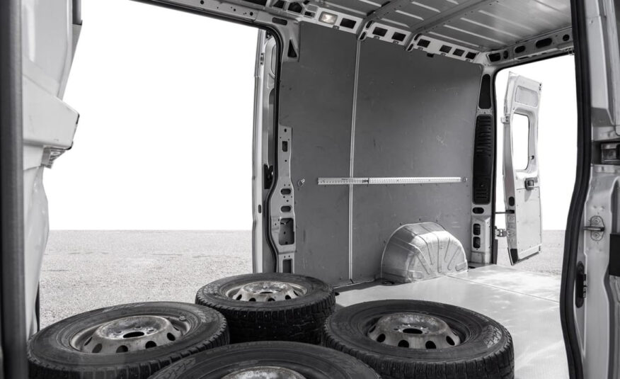 Peugeot Boxer Fg II 335 L3H2 2.2 BlueHDi S&S 165ch