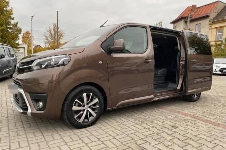 Toyota PROACE Verso 2.0 180 D-4D Executive Techno BVA MC23