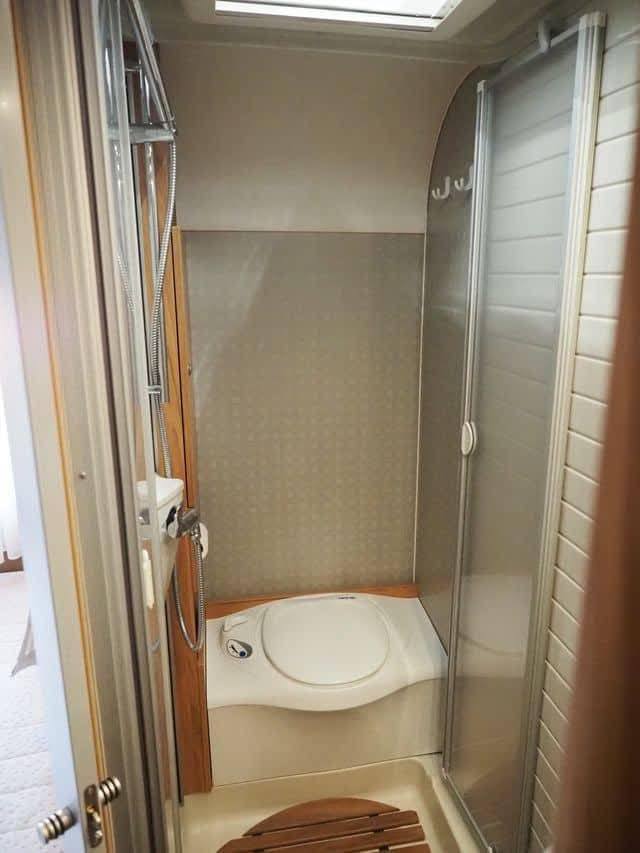 Camping Car FIAT 2.3 131 CH Bürstner Solano T 615