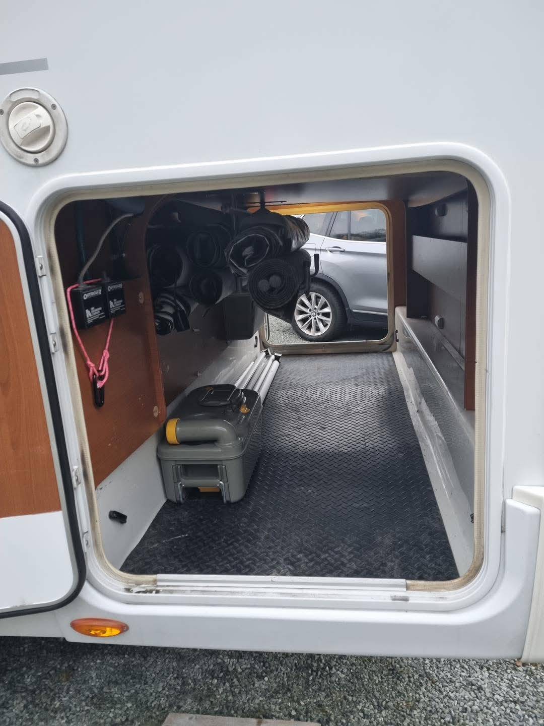 CAMPING CAR MERCEDES 3 L V6 194CV PILOTE EXPLOREUR 733 FG