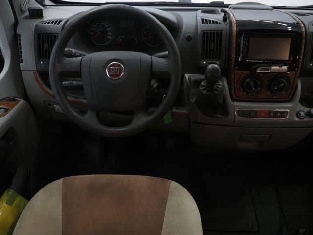 Camping Car FIAT 2.3 131 CH Bürstner Solano T 615
