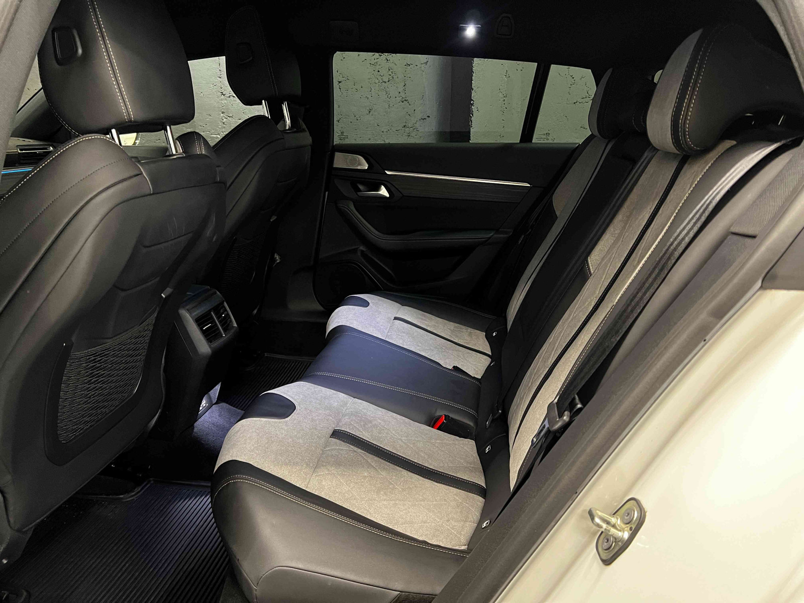 Peugeot 508 SW II HYBRID4 360ch e-EAT8 SPORT ENGINEERED