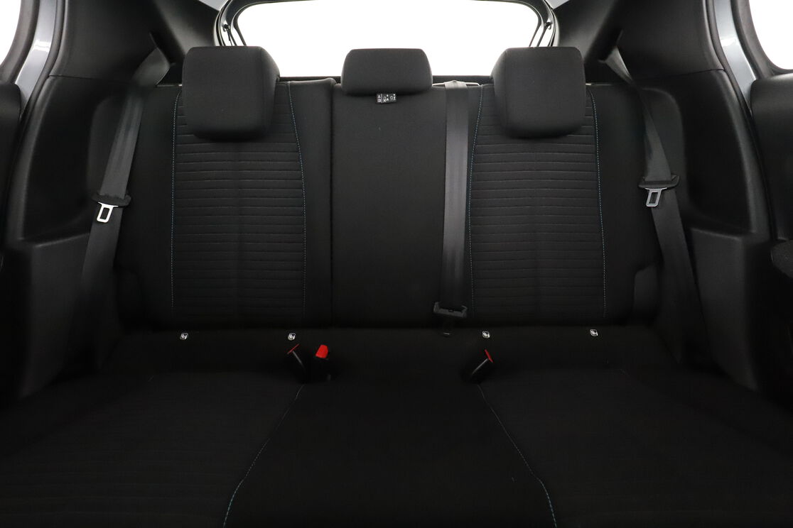 Peugeot 208 1.5 BlueHDi 100 BVM6 Allure
